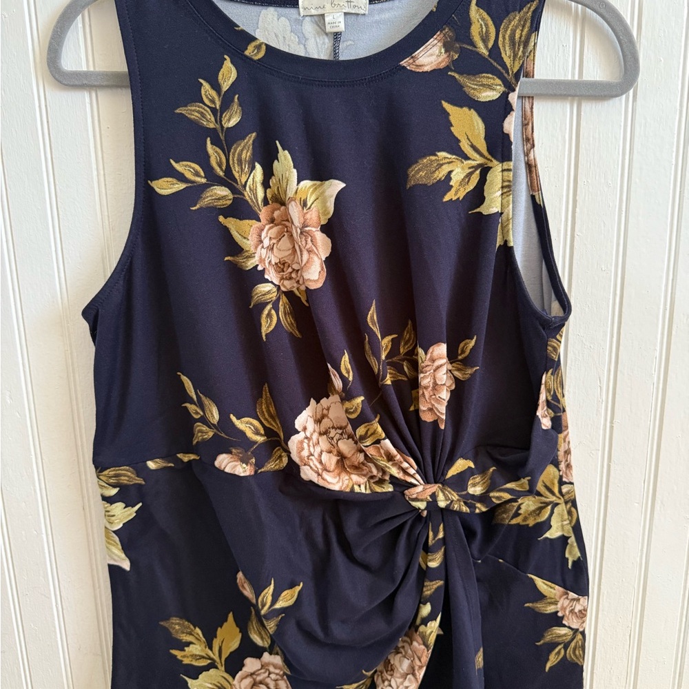 Nine Britton Navy and Beige Floral Tank Top
